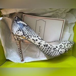 NWT Ted Baker python high heel pump izibely